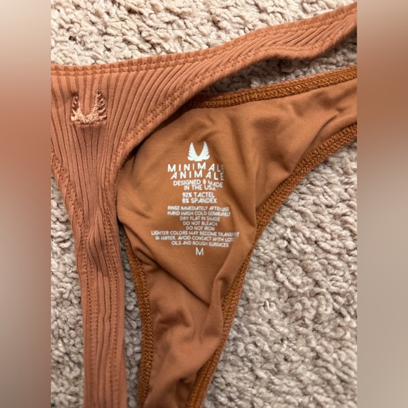 Minimale Animale Ribbed Bikini Set - Picture 4 of 5